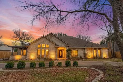 241 Hideaway Ln E, Hideaway, TX 75771