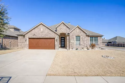 424 Delaware St, Burleson, TX 76028