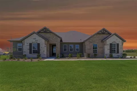 114 Hillview Trl, Decatur, TX 76234
