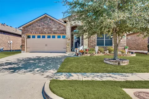 6803 Elderberry Dr, Arlington, TX 76001