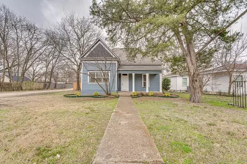 114 E Ross St, Waxahachie, TX 75165