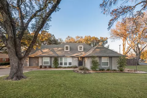 6500 Dakar Rd W, Fort Worth, TX 76116