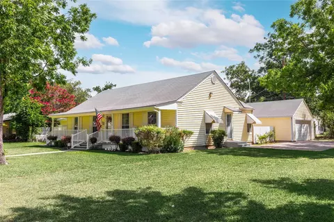 2308 Dartmore St, Brownwood, TX 76801