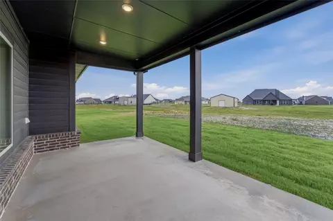 Exterior - 2208 Continent Ct, Krum, TX 76249 photo 5 of 8