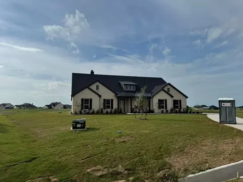 2213 Continent St, Krum, TX 76249