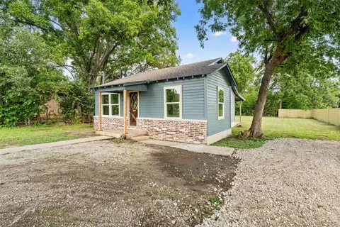103 E Stegall Dr, Robinson, TX 76706