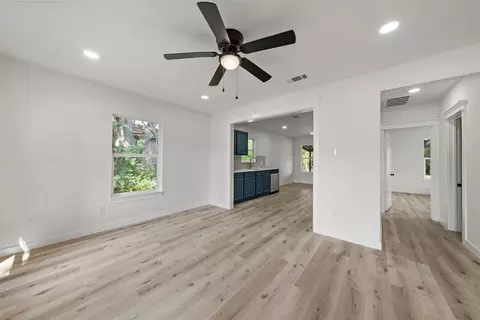 Living - 103 E Stegall Dr, Robinson, TX 76706 photo 1 of 2