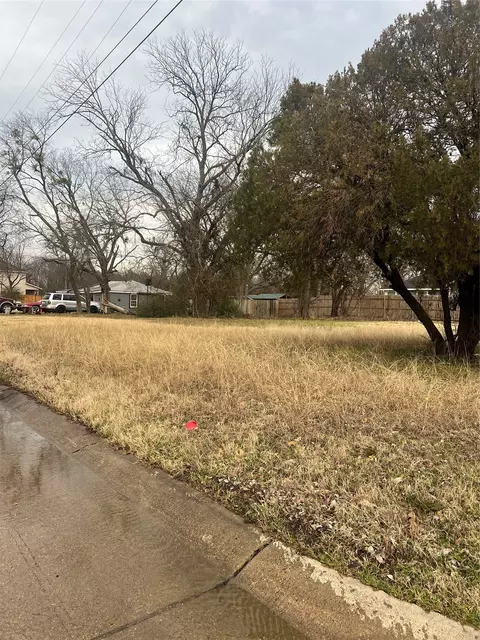 ` Campbell Street, Terrell, TX 75160