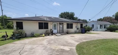 206 Robertson St, Texas City, TX 77591