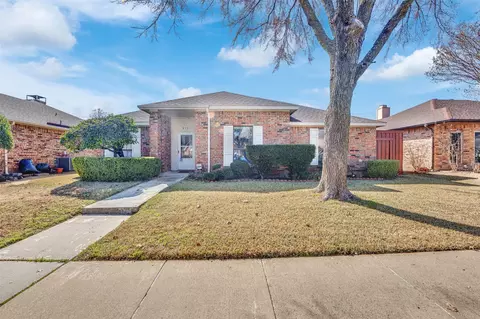 5121 Wood Creek Ln, Garland, TX 75044