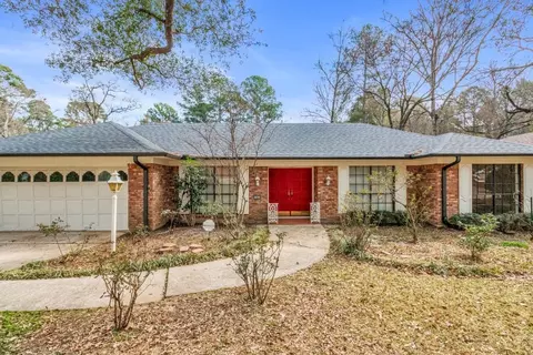 1003 Bridal Wreath Trl, Shreveport, LA 71118