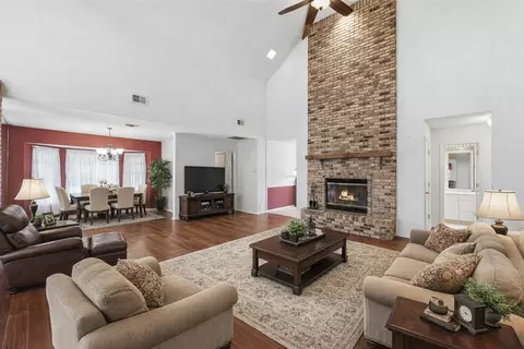 1415 Spyglass Dr, Mansfield, TX 76063
