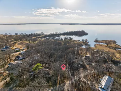 594 Briggs Blvd, East Tawakoni, TX 75472