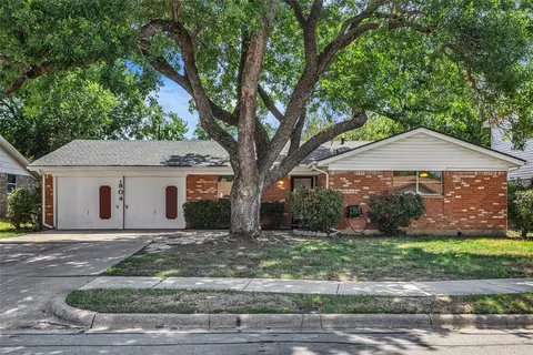 804 Natchez Ave, Bedford, TX 76022