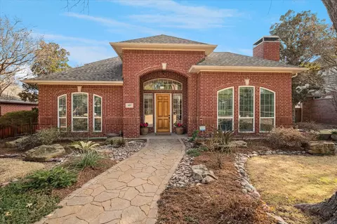 821 Blue Jay Ln, Coppell, TX 75019
