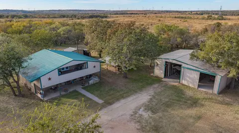 7203 Pump Station Rd, Jacksboro, TX 76458