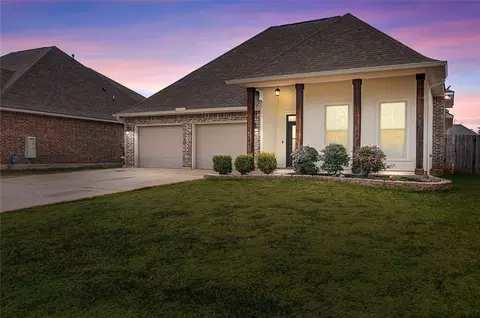 370 Coppice Pl, Bossier City, LA 71111