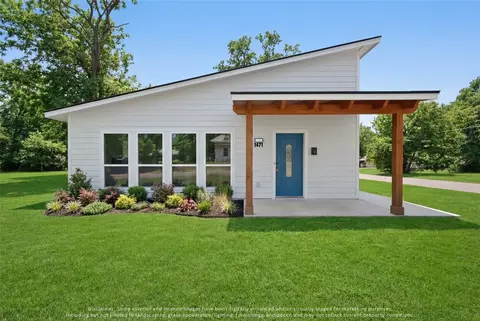 1471 W Kaufman St, Paris, TX 75460