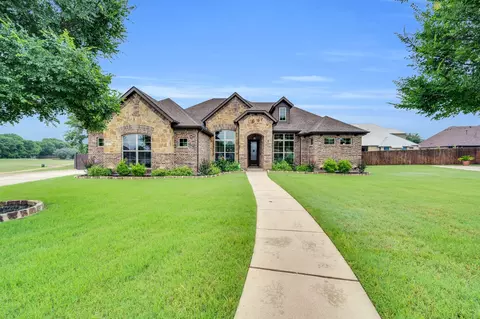 7218 Hill Country Ct, Midlothian, TX 76065