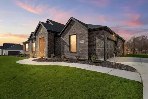 219 County Road 4690, Boyd, TX 76023