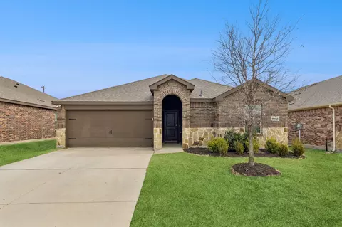 8012 Gallup Ave, Aubrey, TX 76227