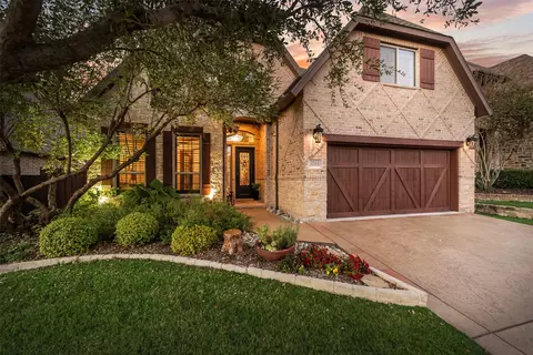 2111 N Hill Dr, Irving, TX 75038