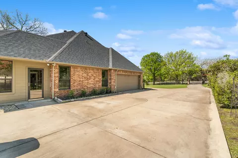 Exterior - 106 E Fork Rd, Sunnyvale, TX 75182 photo 9 of 9