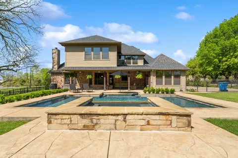 Exterior - 106 E Fork Rd, Sunnyvale, TX 75182 photo 1 of 9