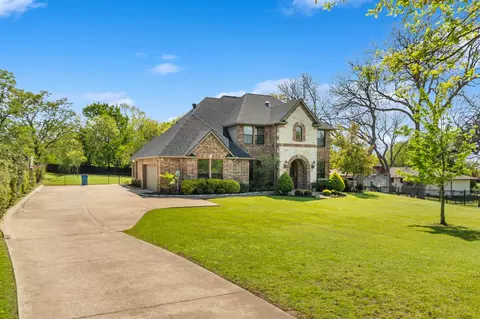 Exterior - 106 E Fork Rd, Sunnyvale, TX 75182 photo 3 of 9