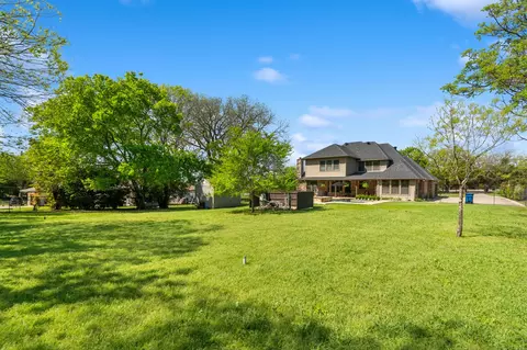 Exterior - 106 E Fork Rd, Sunnyvale, TX 75182 photo 5 of 9