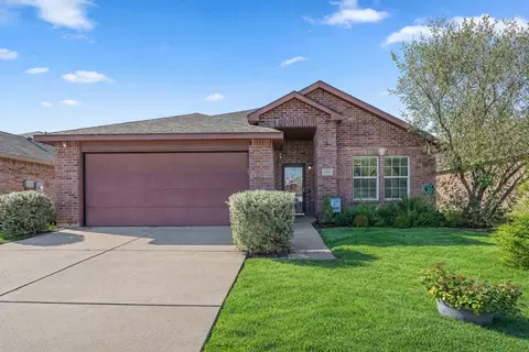 12725 Northern Pine Dr, Fort Worth, TX 76244