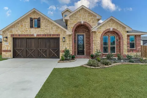 1240 Sylvia St, Desoto, TX 75115