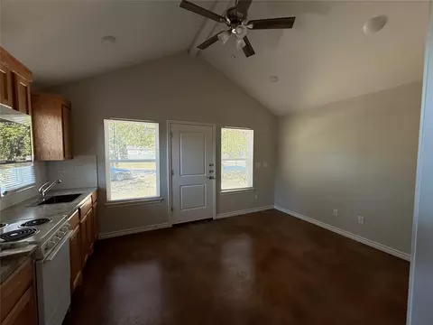 1704 E 3rd St, Lampasas, TX 76550 photo 6