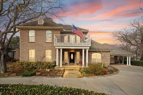 5000 Bridgewater Dr, Arlington, TX 76017