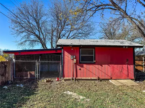 Exterior - 1005 N 7th St, Haskell, TX 79521 photo 5 of 7
