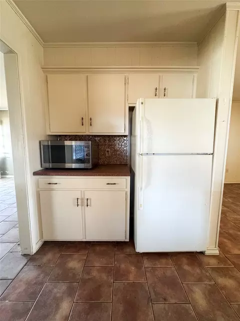 Kitchen - 1005 N 7th St, Haskell, TX 79521 photo 4 of 4