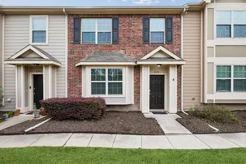 6816 Carrington Ln, Fort Worth, TX 76137