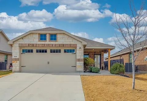 6805 Turtle Stream Dr, Fort Worth, TX 76179