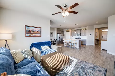 145 Hawksbill Ln, Rhome, TX 76078