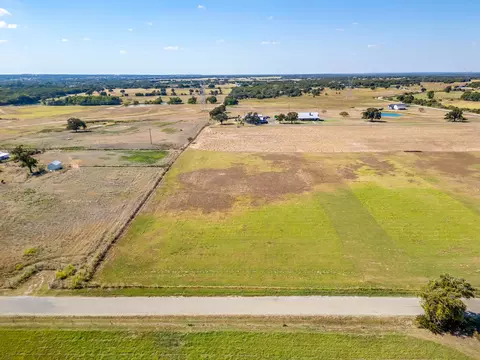1112 Clover Dr, Poolville, TX 76487