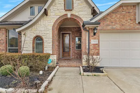 1501 Sherwood Dr, Anna, TX 75409