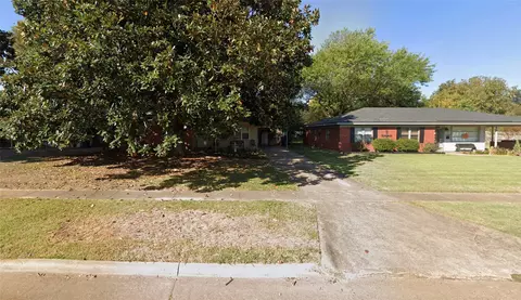1625 Patricia Dr, Bossier City, LA 71112