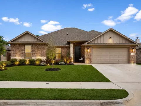 640 Mooney Dr, Saginaw, TX 76179
