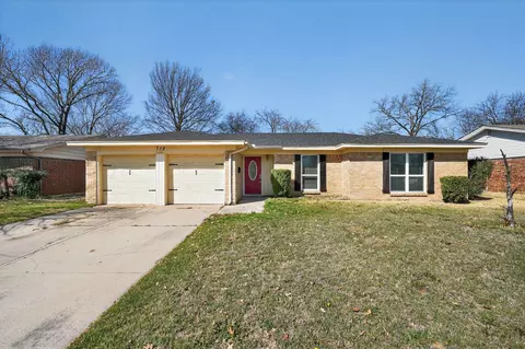 712 Sue Ann Ln, Burleson, TX 76028