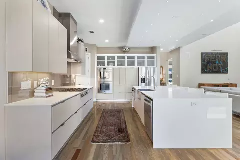 3955 Park Ln, Dallas, TX 75220