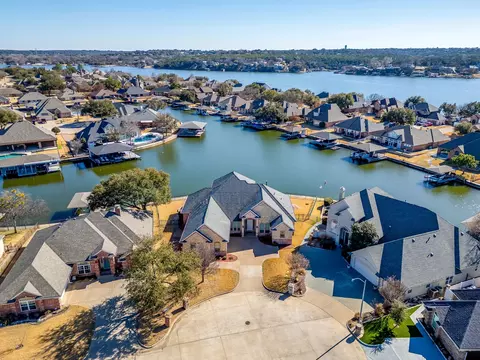 1103 Mallard Way, Granbury, TX 76048