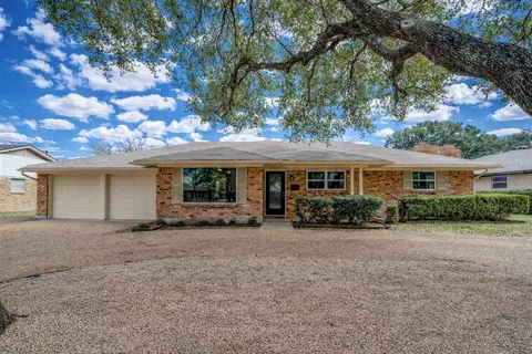 5113 South Dr, Fort Worth, TX 76132