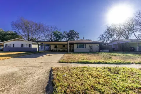 1620 Patricia Dr, Bossier City, LA 71112