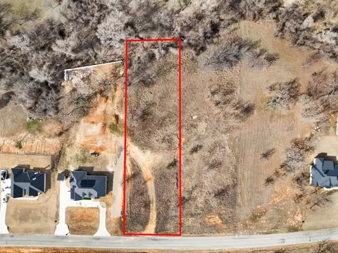 1097 Gonzollas Rd, Springtown, TX 76082
