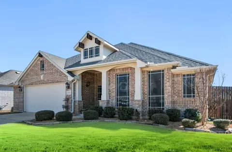 1105 Foxtail Dr, Mansfield, TX 76063